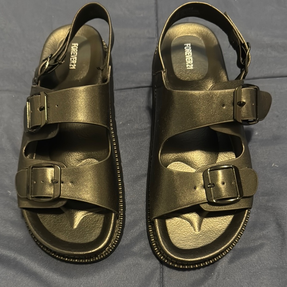 Forever 21 Black Sandals Comfortable Flip Flops